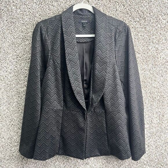 Torrid Blazer Women’s 2X Brown & Black Chevron Ponte Peplum Blazer Plus Size - Picture 1 of 8